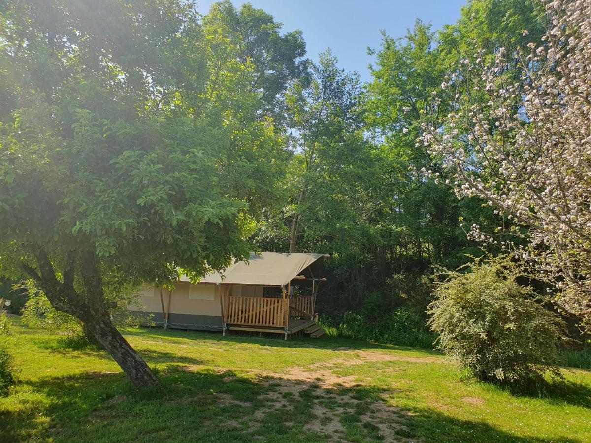 Luxury Safari Tents At Moulin Du Pommier Glamping & Camping Saulgond Экстерьер фото